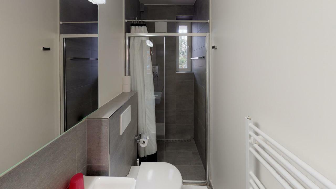 Unique Serviced Living @ Airport Line バーゼル エクステリア 写真